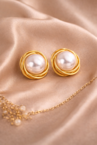 Pearl studs Earrings