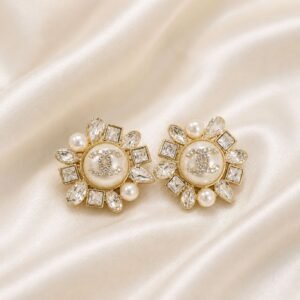 Luxury Pearl Crystal Stud Earrings