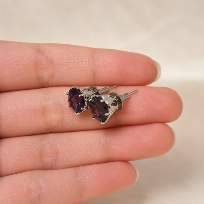 Puple solitare studs -02
